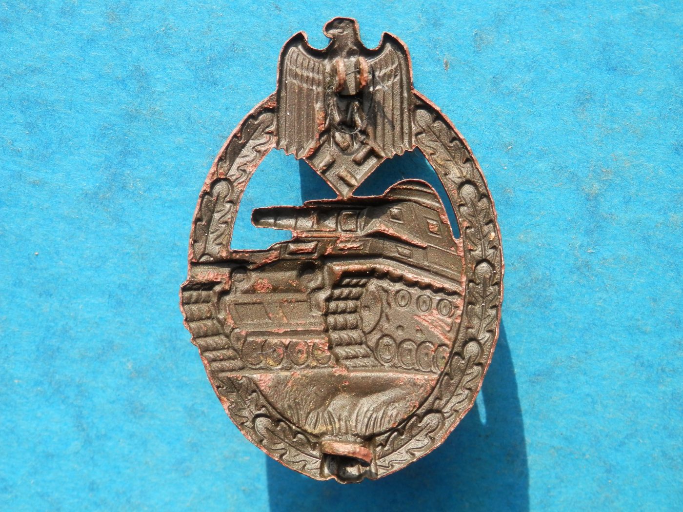 Panzerkampfwagenabzeichen in Bronze | LovecPokladu.cz
