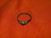 Bronzový prsten s kamínky :-)