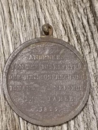 Cca.200 let stará pamětní medaile