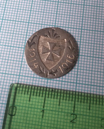 Přívěsek z I.WW (vyrobený ze stříbrné mince?)