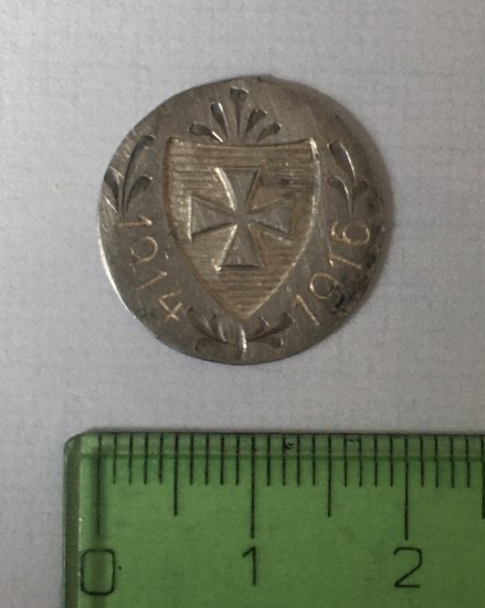 Přívěsek z I.WW (vyrobený ze stříbrné mince?)
