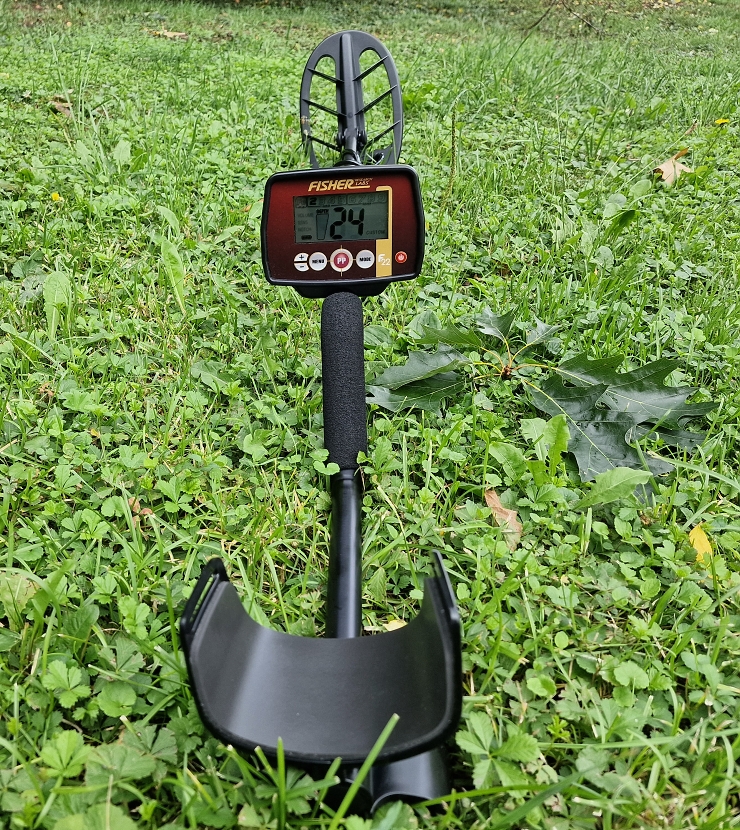 How to use a metal detector Fisher F22